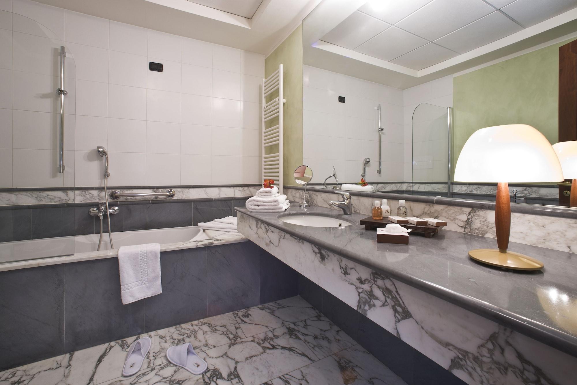 Albergo Dell'Agenzia Bra Exteriér fotografie