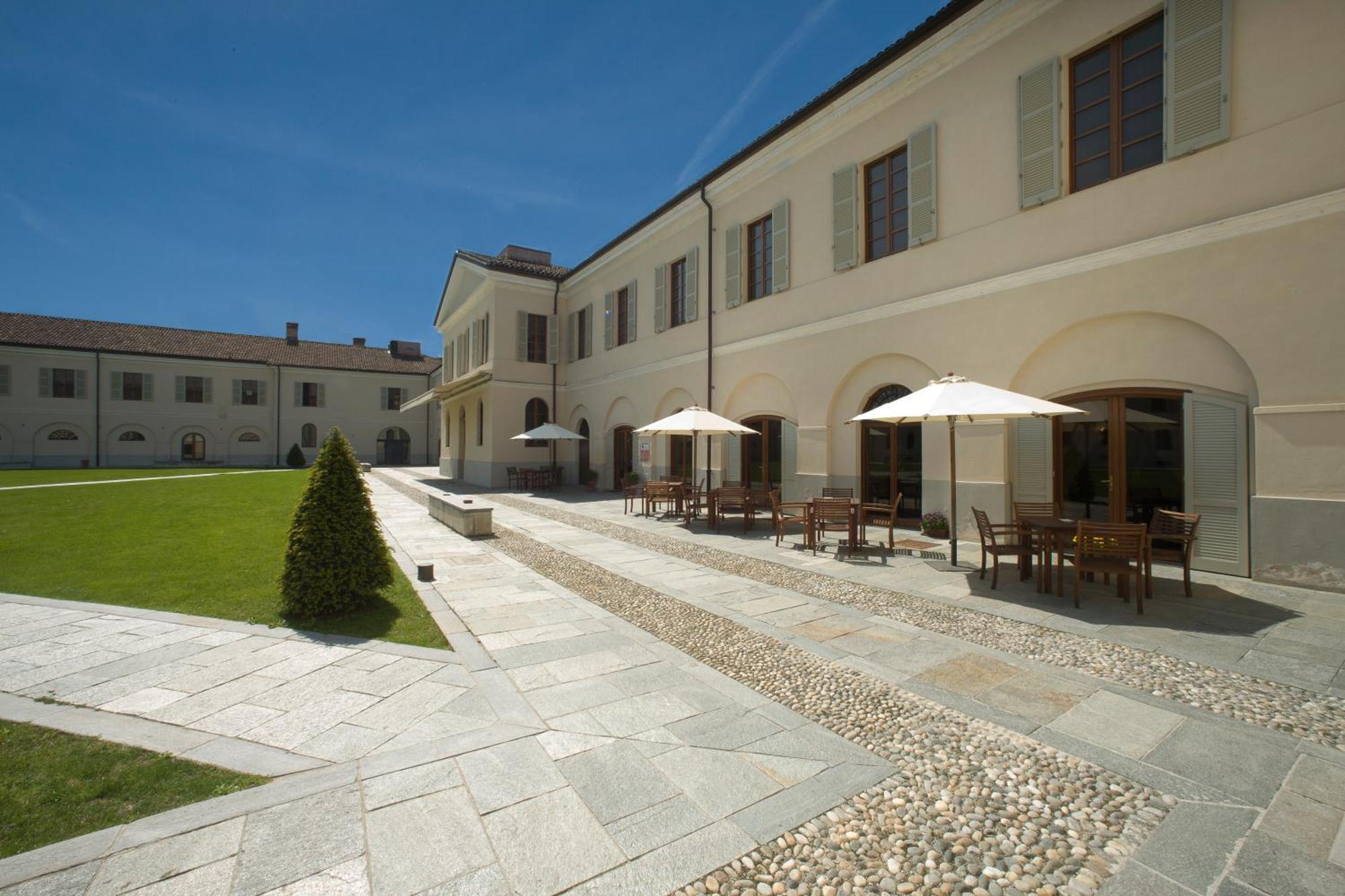 Albergo Dell'Agenzia Bra Exteriér fotografie