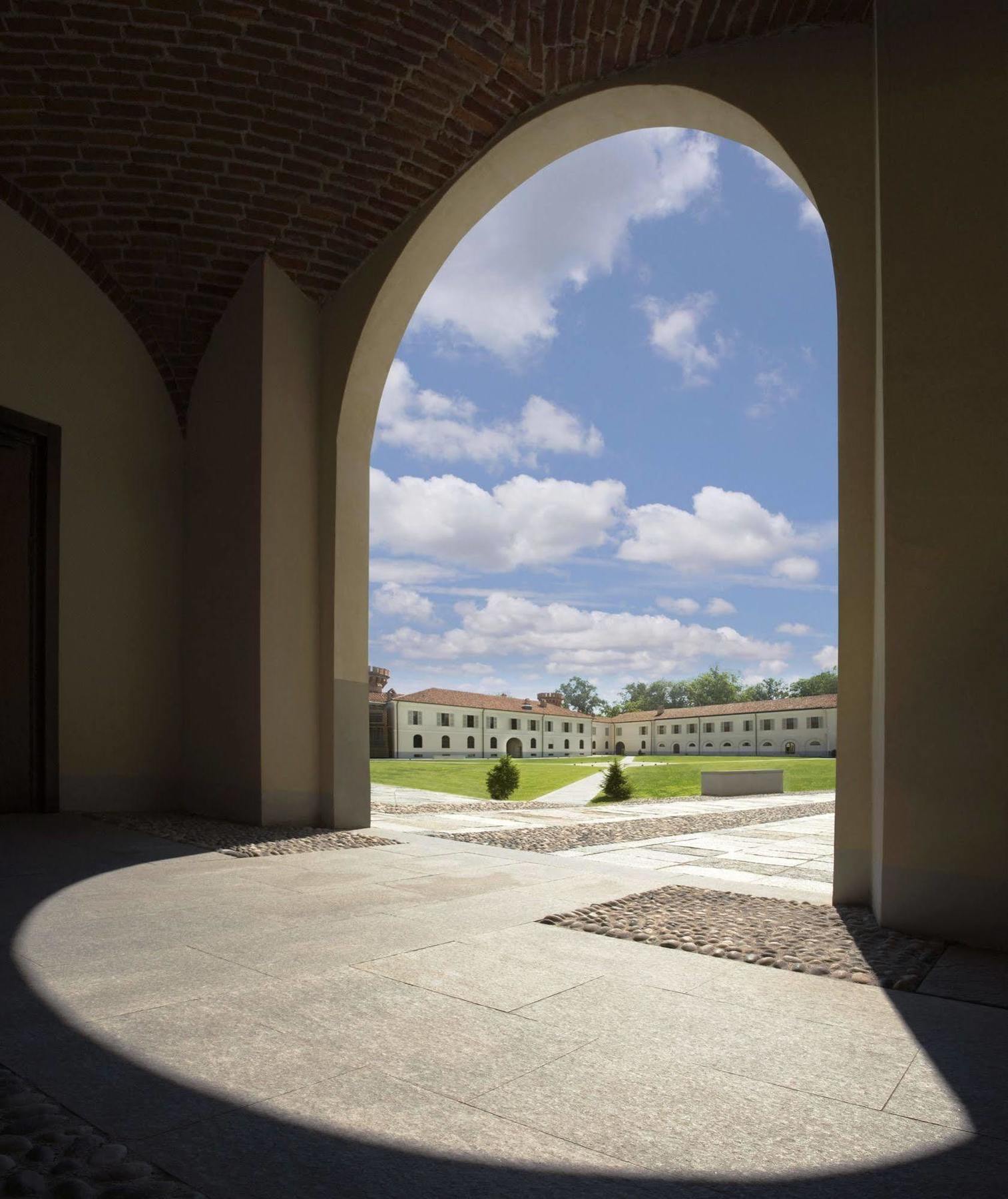 Albergo Dell'Agenzia Bra Exteriér fotografie