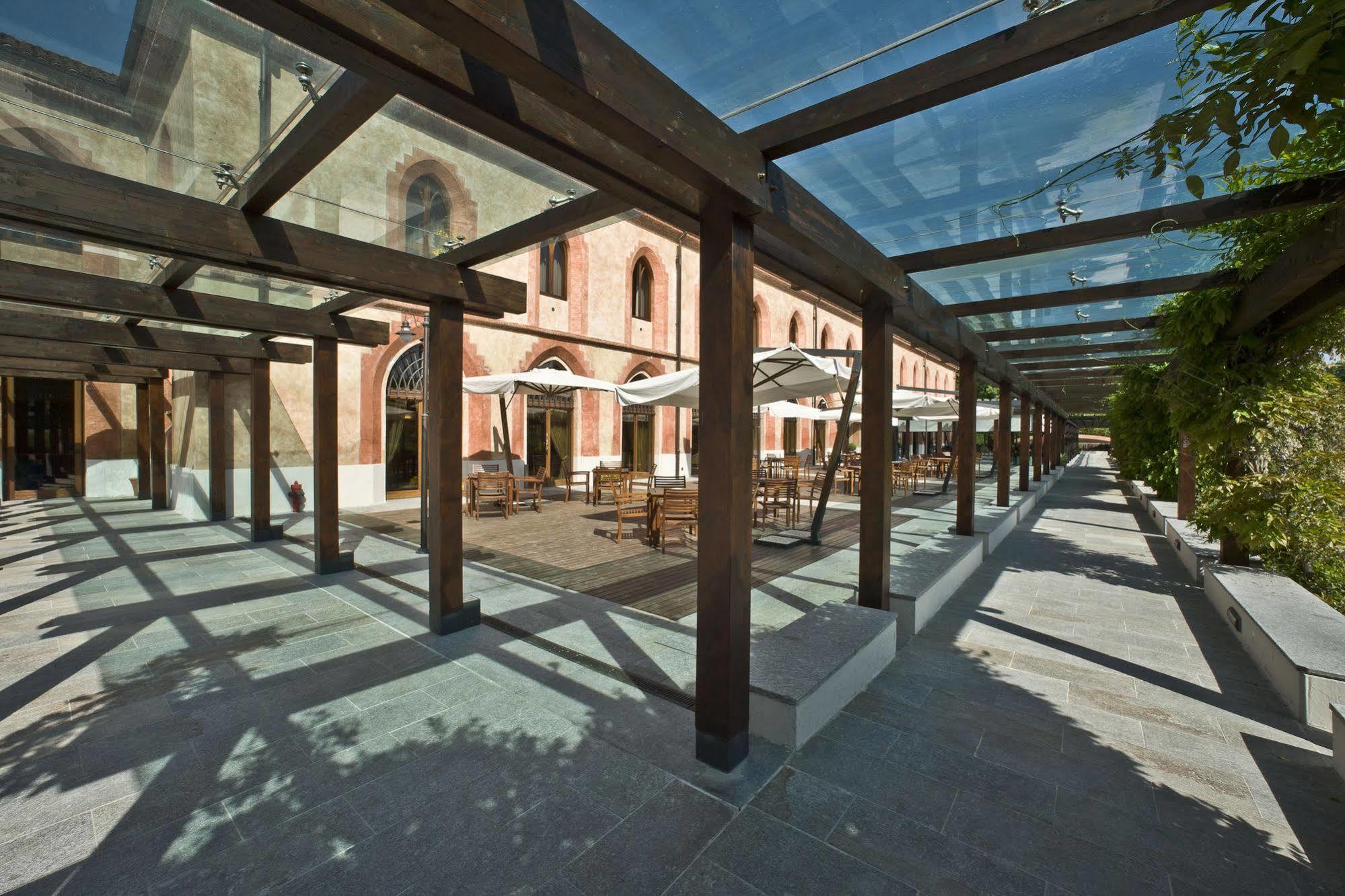 Albergo Dell'Agenzia Bra Exteriér fotografie