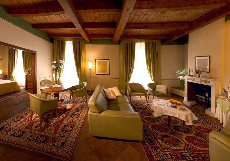 Albergo Dell'Agenzia Bra Exteriér fotografie