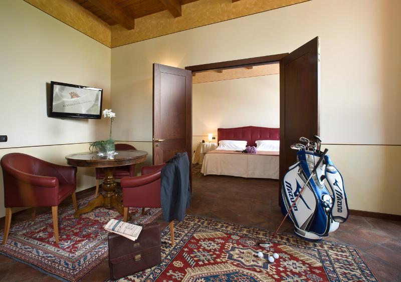Albergo Dell'Agenzia Bra Exteriér fotografie